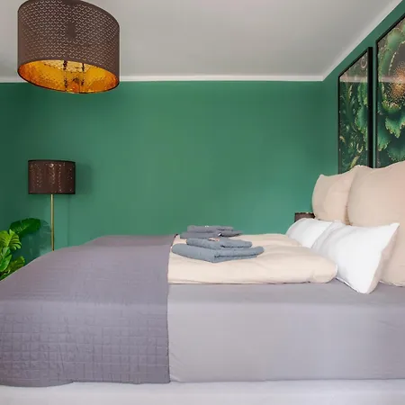 Luxury Design Altstadt - 3br & Free Parking By Hero Homes 格拉茨