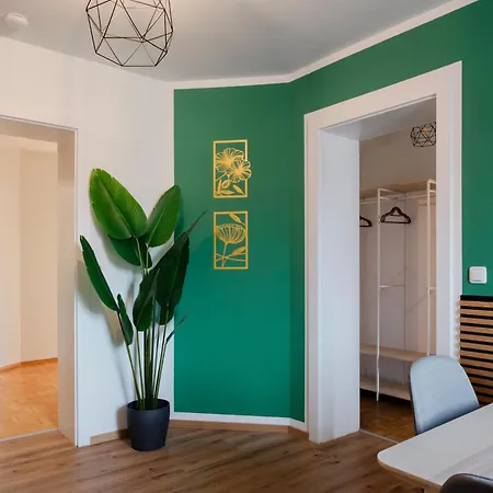 Luxury Design Altstadt - 3br & Free Parking By Hero Homes 公寓 *