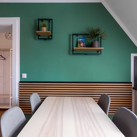 Luxury Design Altstadt - 3br & Free Parking By Hero Homes 公寓 *