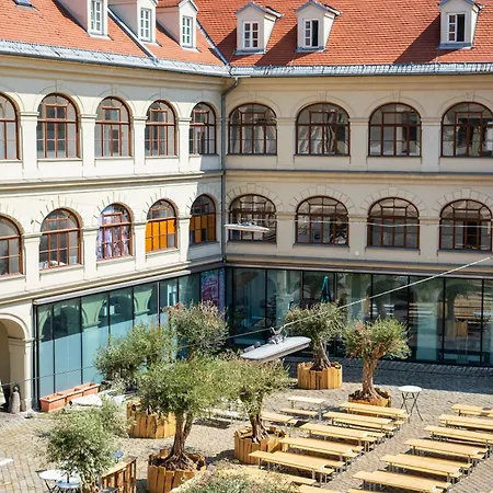 Luxury Design Altstadt - 3br & Free Parking By Hero Homes 公寓 *